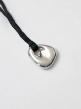 Load image into Gallery viewer, Dion Necklace - Sterling Silver, Black