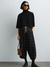 Load image into Gallery viewer, Cotton &amp; Cashmere Turtleneck Sweater - Black