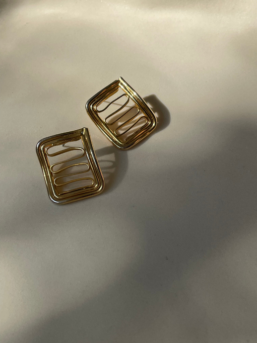 Vintage Framed Wave Earrings