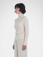 Load image into Gallery viewer, Cynthia Turtleneck - Oatmeal