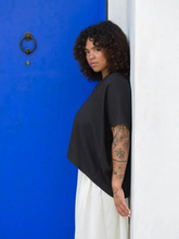 Load image into Gallery viewer, Everyday Top in Cotton Lyocell - Black