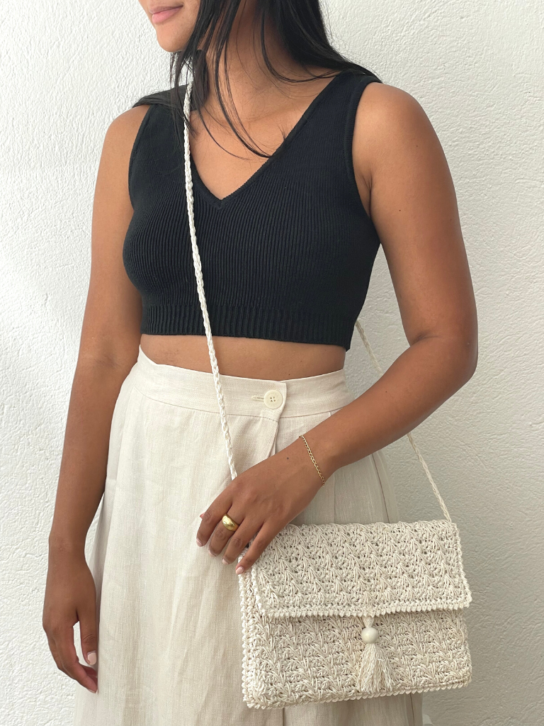 Ivory Raffia Crochet Tassel Bag - Vintage