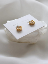 Load image into Gallery viewer, Lien Gold Huggie Hoops - Chain Link