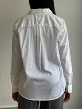 Load image into Gallery viewer, White Cotton Button Down