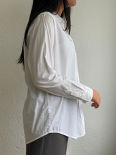 Load image into Gallery viewer, White Cotton Button Down