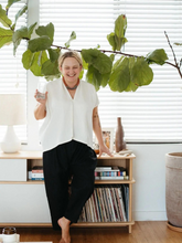 Load image into Gallery viewer, Everyday Top in Cotton Lyocell - Natural